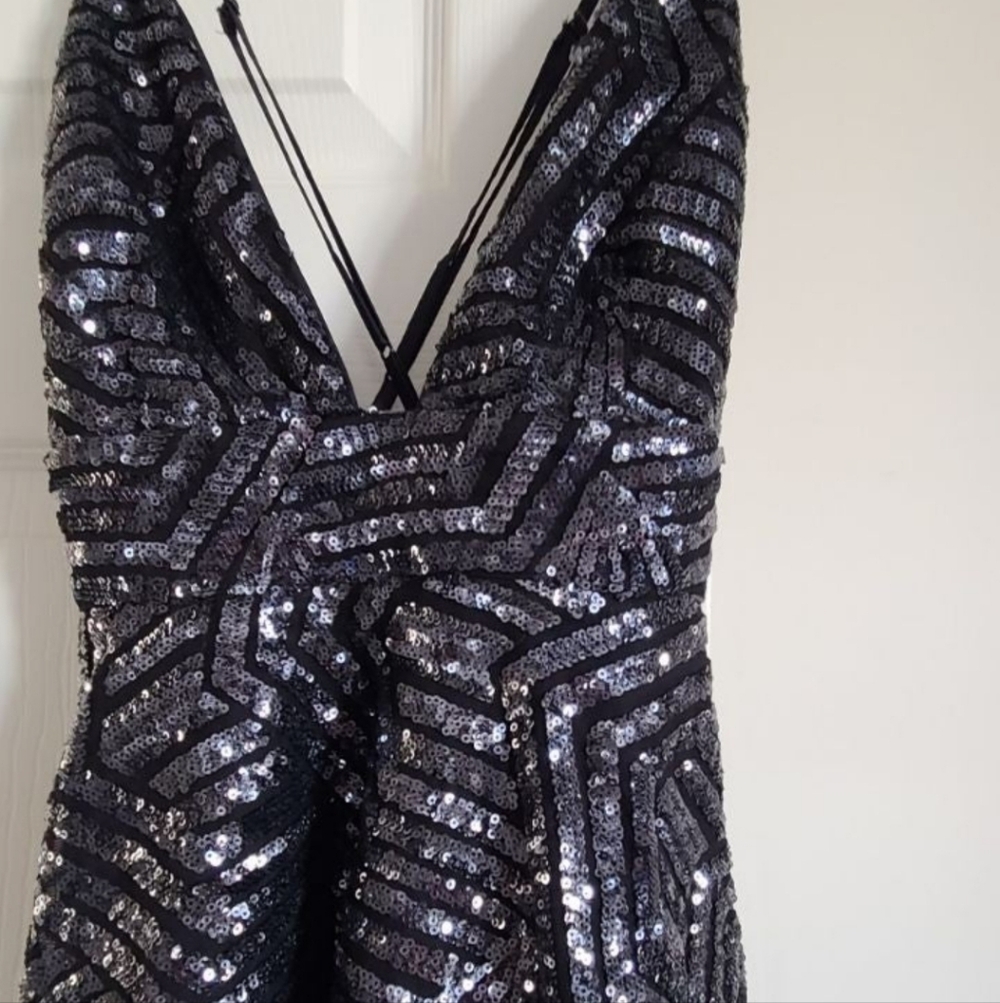 Sequin Black Adjustable Spaghetti Strap Cami NWT - image 3